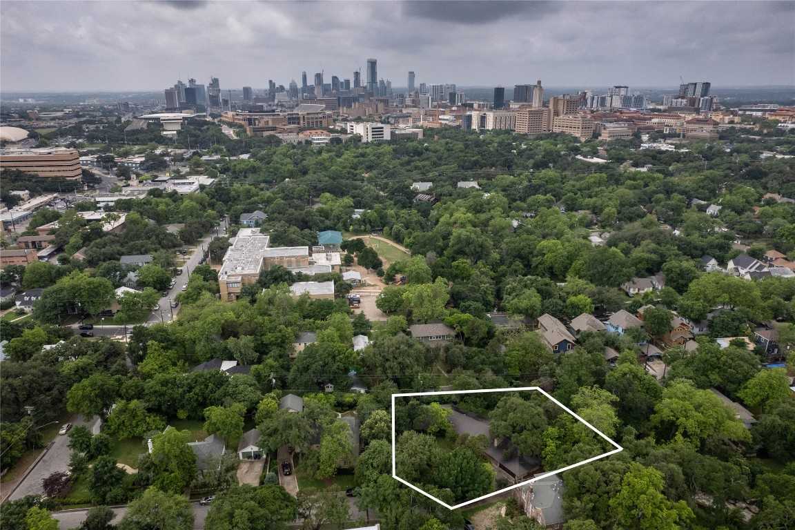 photo 2: 3410 Greenway Street, Austin TX 78705