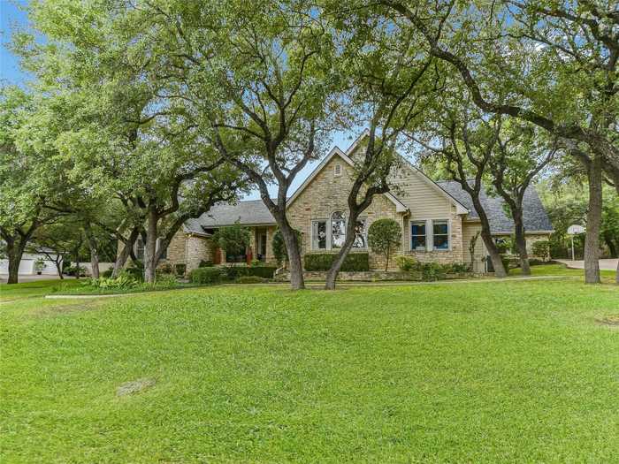 photo 2: 4004 Shadow Oak Lane, Austin TX 78746