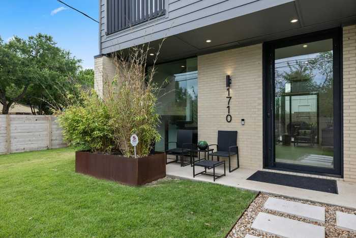 photo 1: 1710 Kinney Avenue, Austin TX 78704