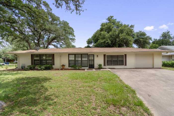 photo 2: 2102 Vogel Avenue, Rockdale TX 76567