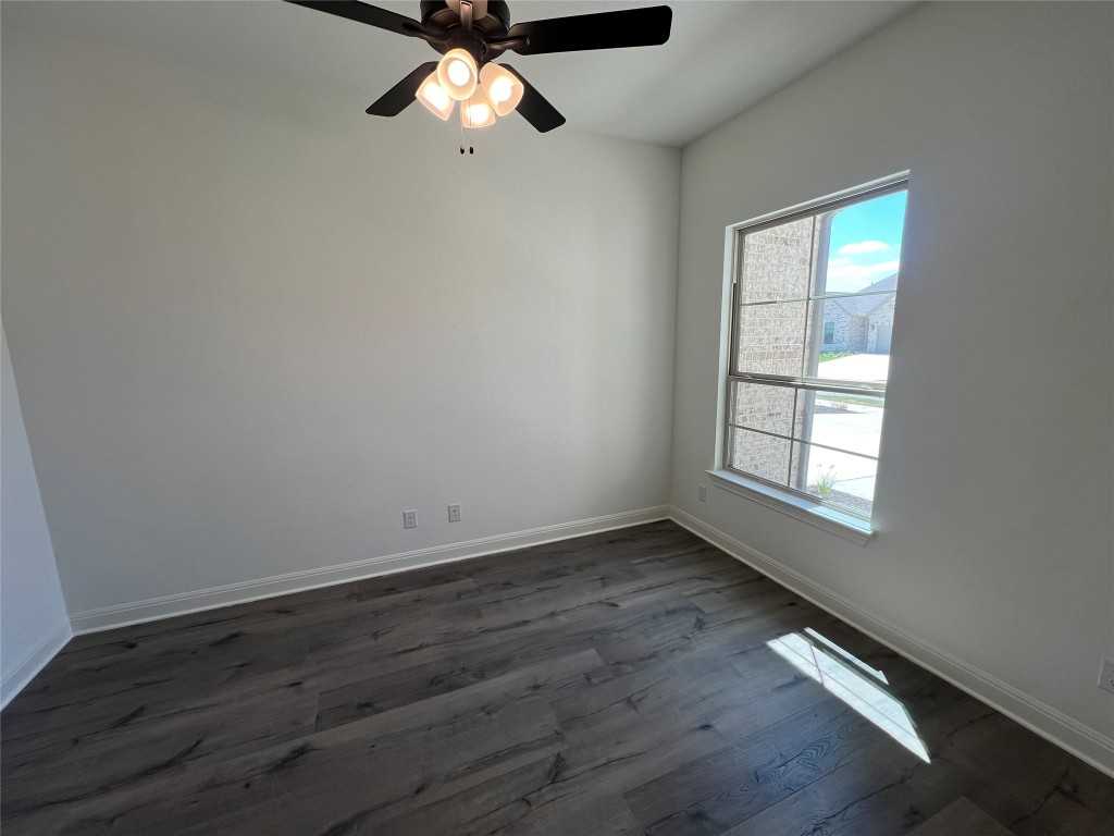 photo 3: 912 Misty Bluff Way, Leander TX 78641