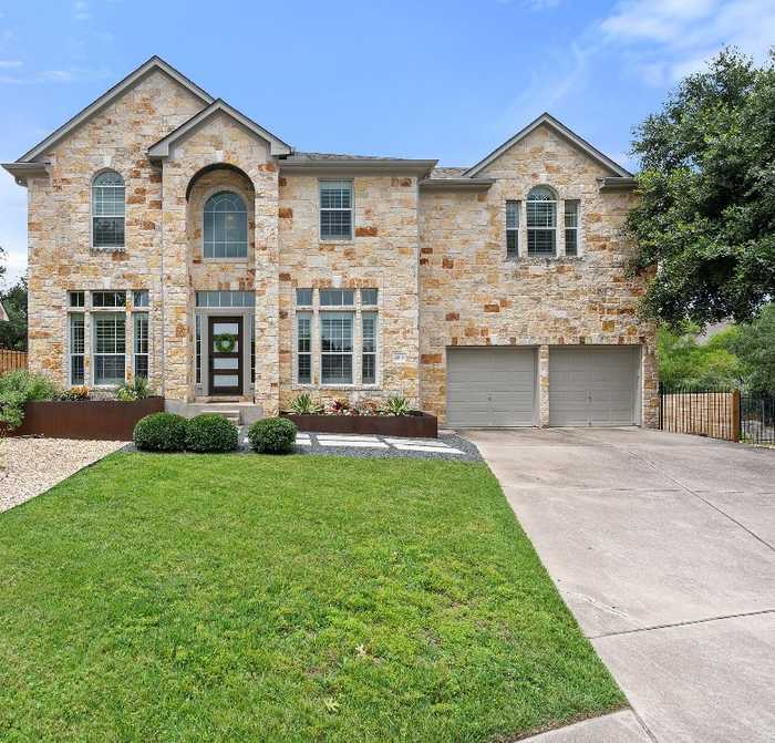 photo 2: 22133 Rose Grass Lane, Spicewood TX 78669