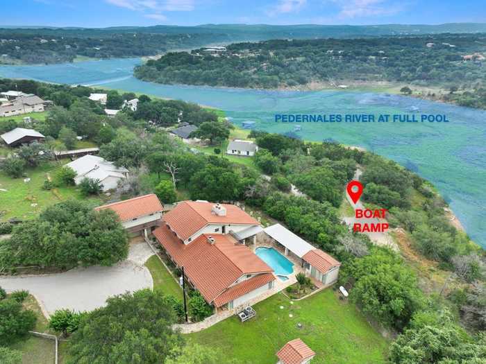 photo 2: 25242 Paleface Lake Drive, Spicewood TX 78669