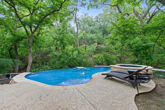 photo 1: 2909 Edgewater Drive, Austin TX 78733