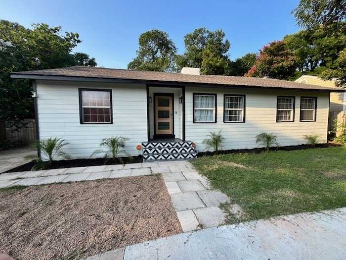 photo 2: 1804 Northwood Road, Austin TX 78703