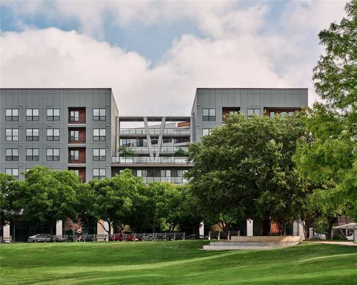 photo 2: 1701 Simond Avenue Unit 520, Austin TX 78723