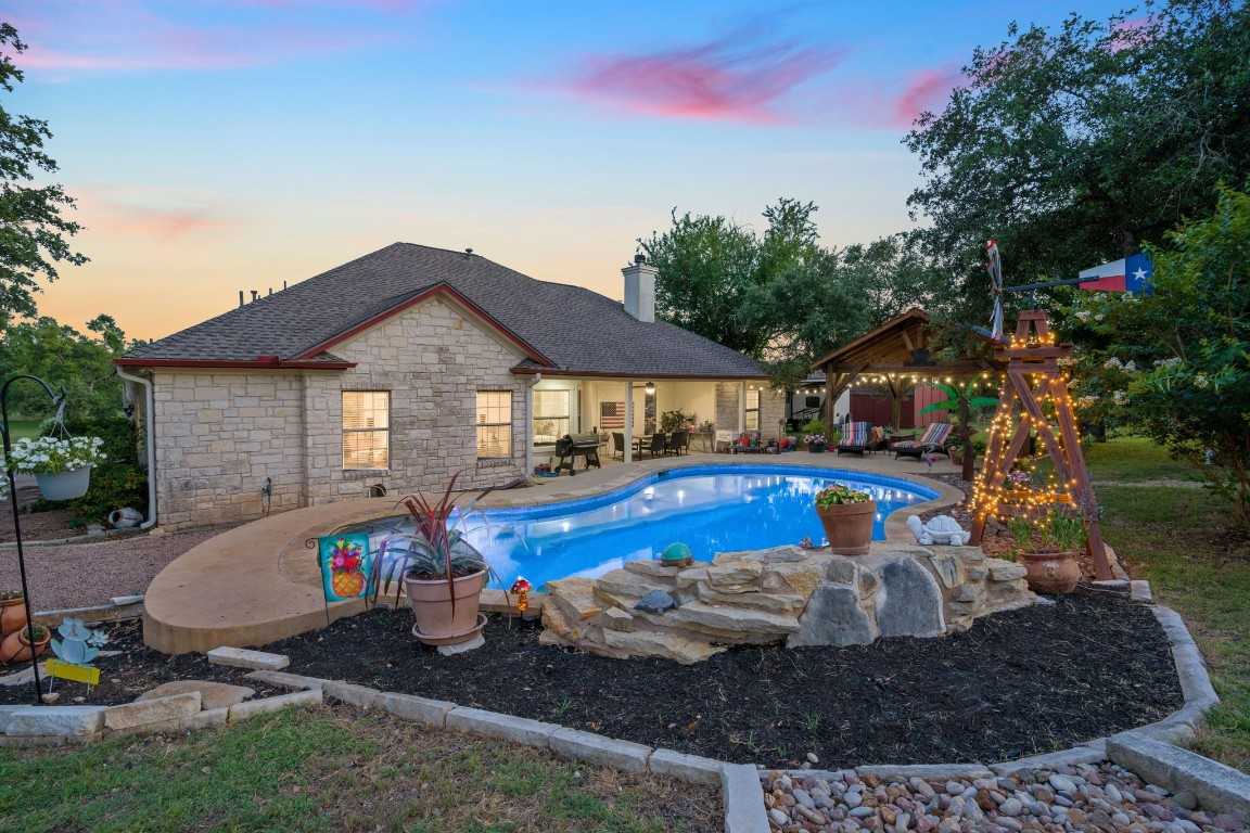 photo 1: 307 Palomino Place, Liberty Hill TX 78642