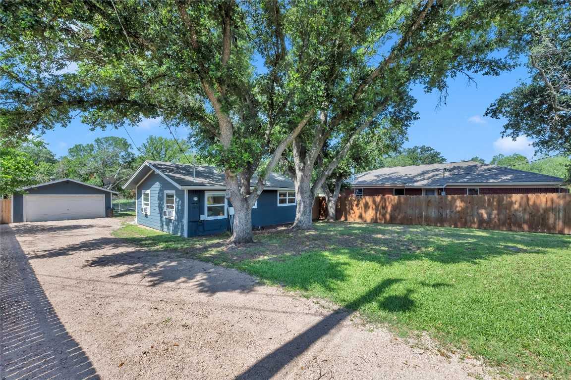 photo 2: 1508 Moose Trail, Kingsland TX 78639