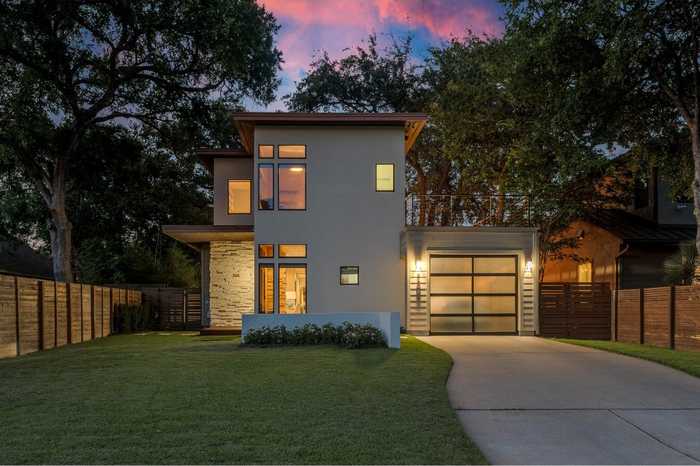 photo 2: 2408 W 9th Street, Austin TX 78703