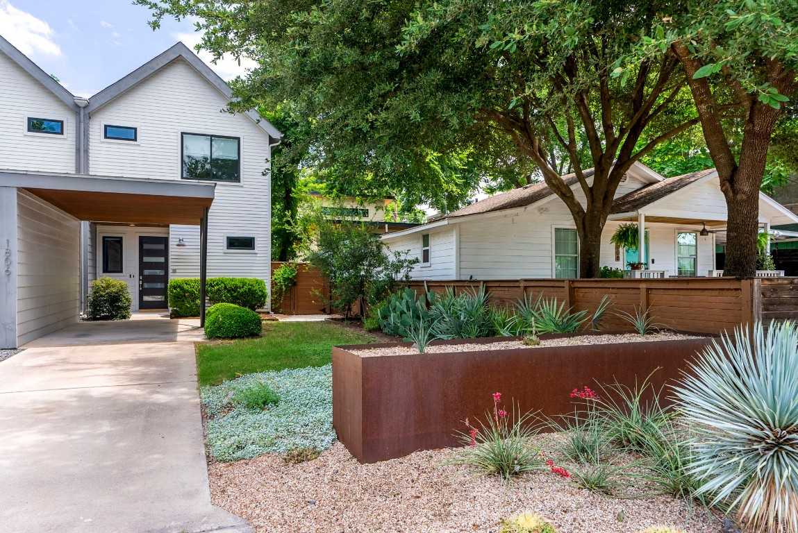 photo 3: 1806 Riverview Street Unit B, Austin TX 78702