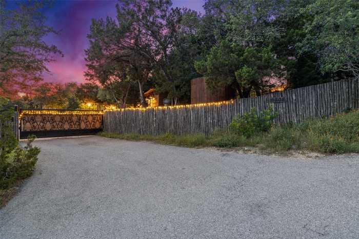 photo 2: 9808 Mor Drive, Dripping Springs TX 78620