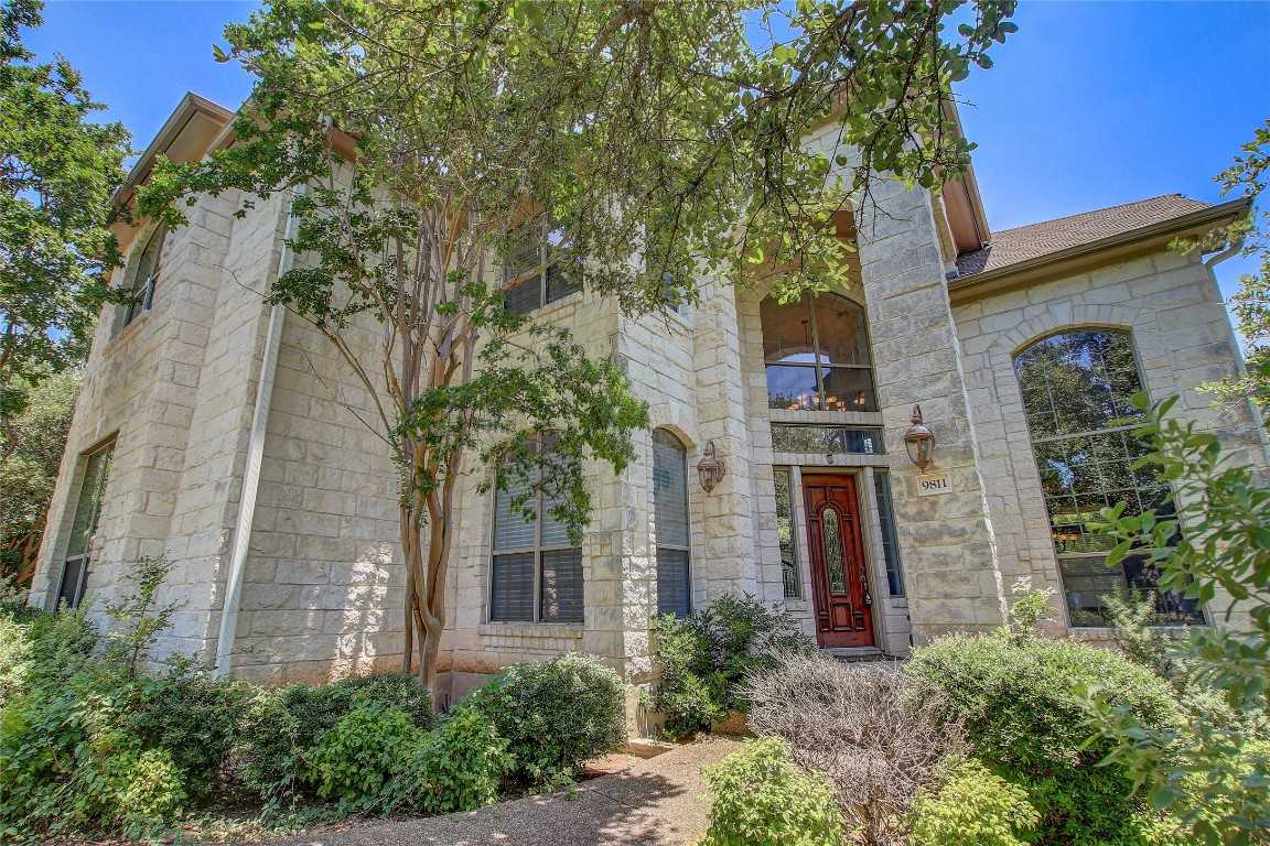 photo 3: 9811 Tree Bend Cove, Austin TX 78750