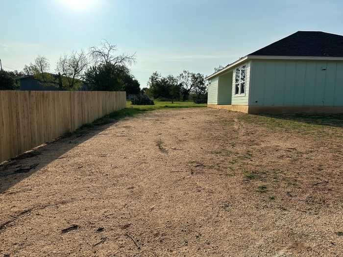 photo 29: 215 Rosehill Street, Granite Shoals TX 78654