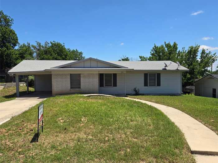 photo 1: 211 S Rice Street, Lampasas TX 76550