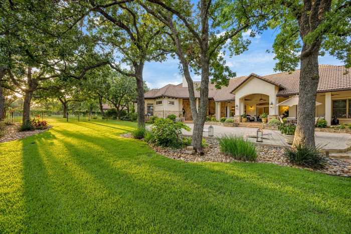 photo 2: 105 Flint Ridge Trail, Georgetown TX 78628