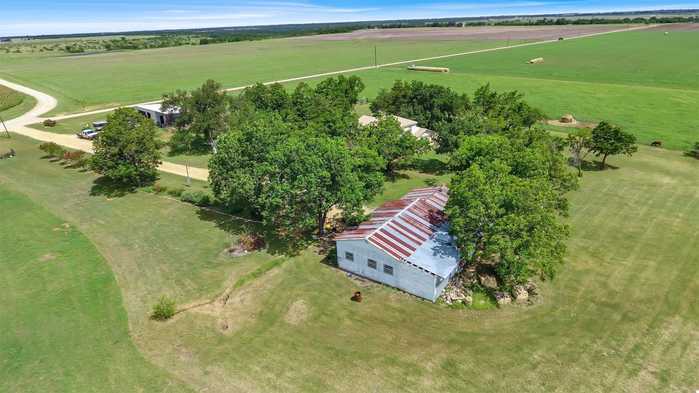 photo 39: 6611 County Road 418, Thorndale TX 76577