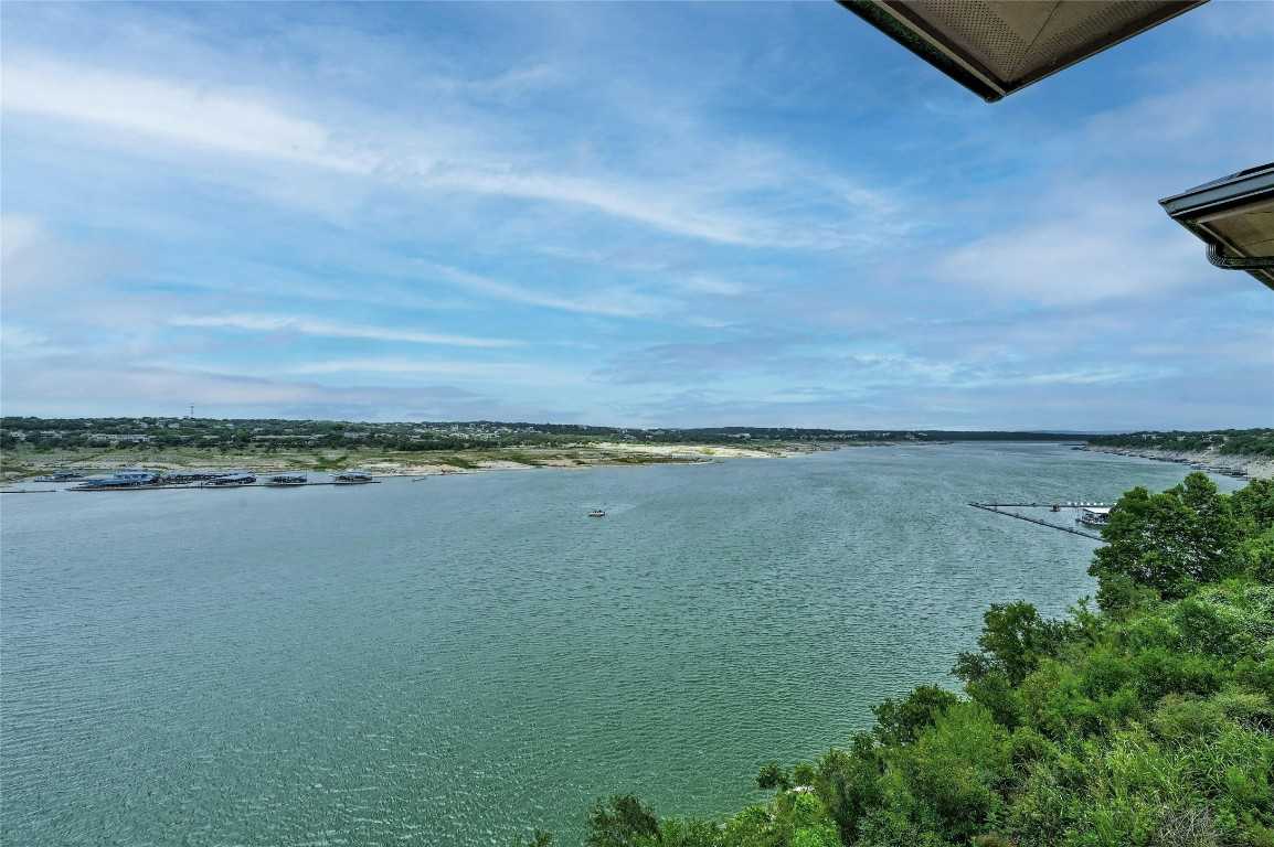 photo 2: 127 Marina Village Cove Unit 127, Austin TX 78734