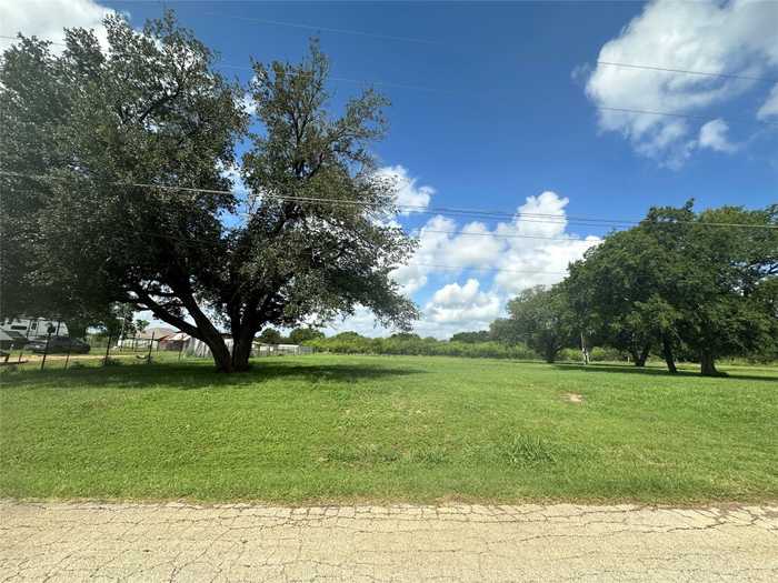 photo 2: tbd Avenue G, Lexington TX 78947