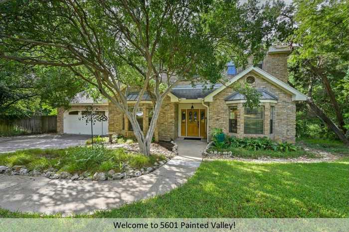 photo 2: 5601 Painted Valley Drive, Austin TX 78759