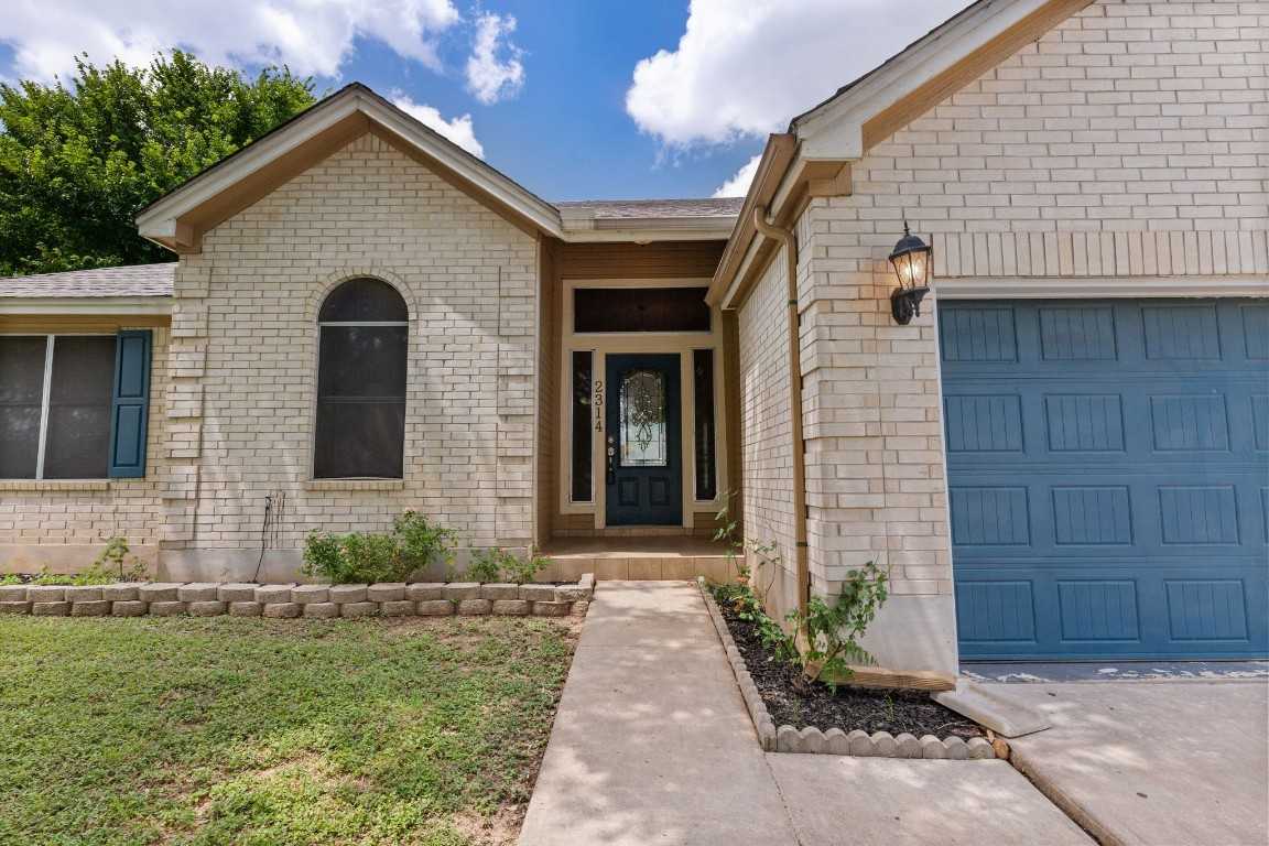 photo 3: 2314 Quicksilver Boulevard, Austin TX 78744