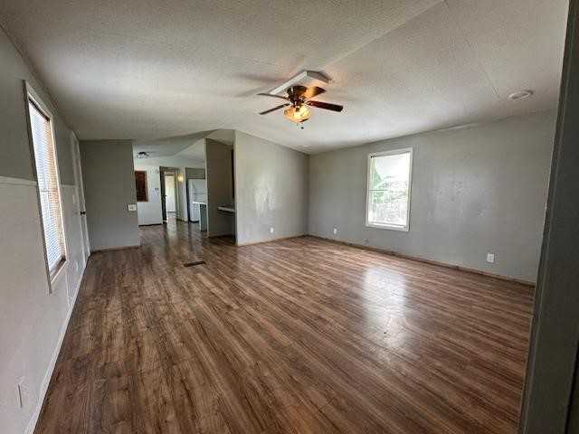 photo 3: 1105 N Rockdale Street, Lexington TX 78947