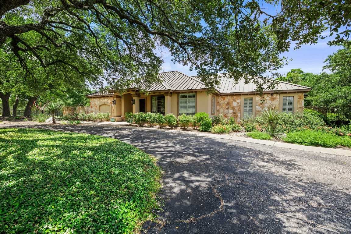 photo 2: 101 Rio Gabriel Drive, Liberty Hill TX 78642