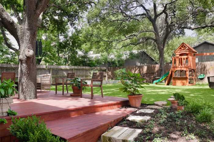 photo 35: 2106 Schulle Avenue, Austin TX 78703