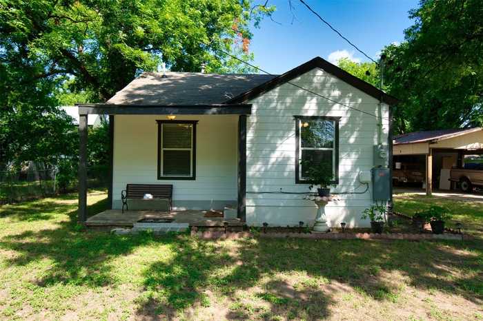 photo 1: 1104 Perry Road, Austin TX 78721