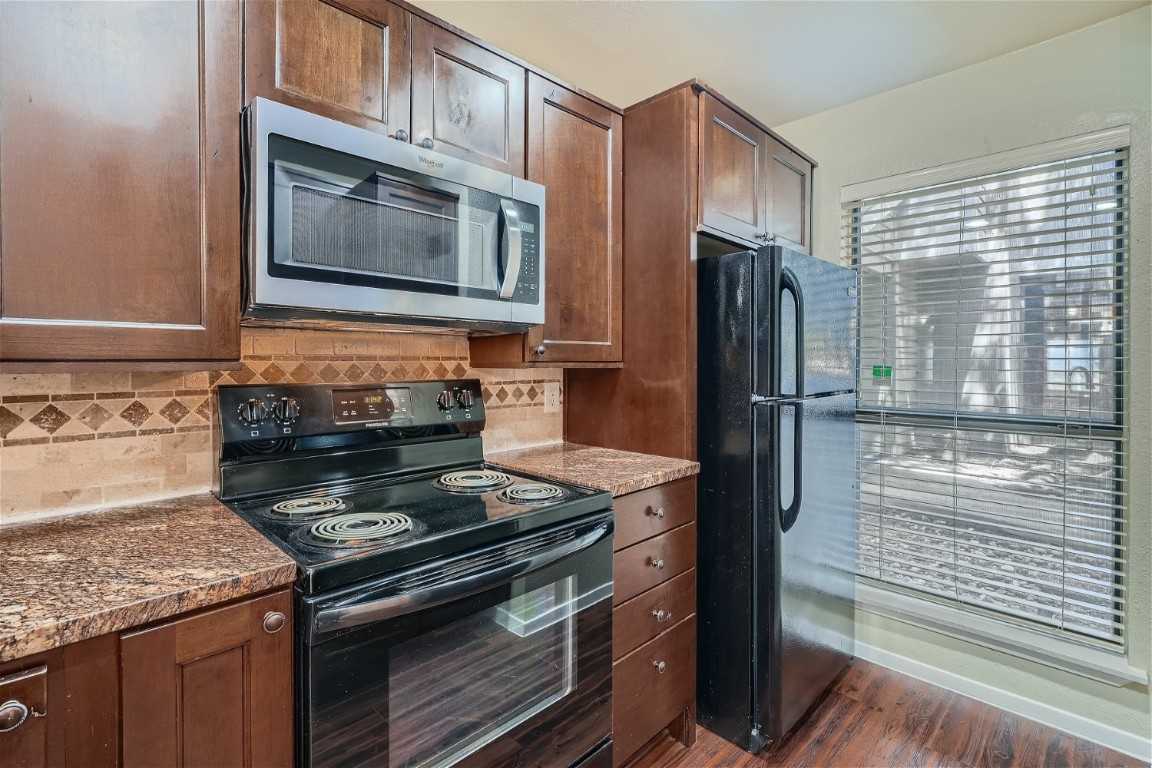 photo 2: 2018 W Rundberg Lane Unit 14D, Austin TX 78758