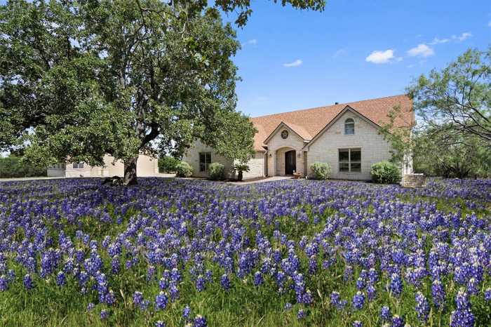 photo 2: 120 Oak Meadow Trail, Spicewood TX 78669