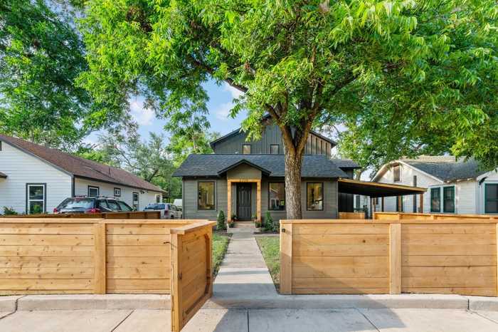 photo 1: 2508 E 2nd Street, Austin TX 78702