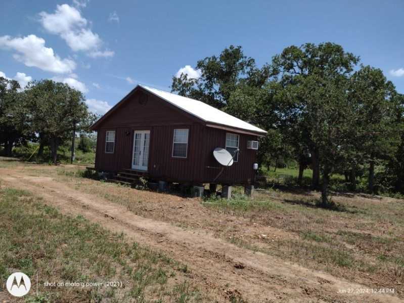 photo 2: 4575 Mineral Springs Road, Lockhart TX 78644