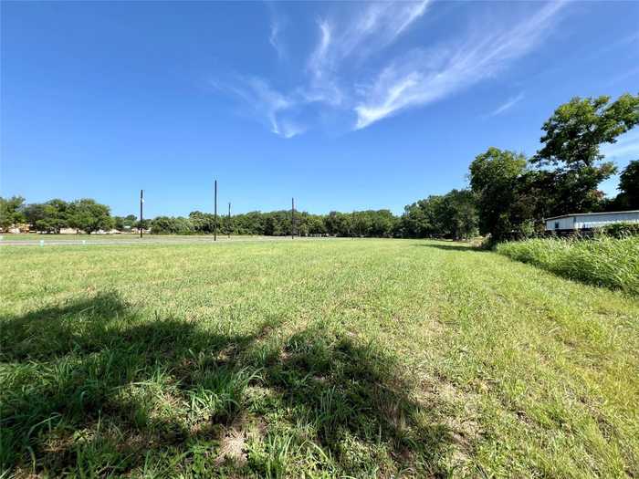 photo 2: 1020 White Tail Cove, Lexington TX 78947