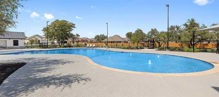 photo 5: 609 Promise Land Court, Leander TX 78641