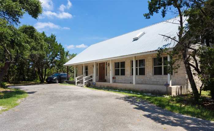 photo 1: 9438 Circle Drive, Austin TX 78736