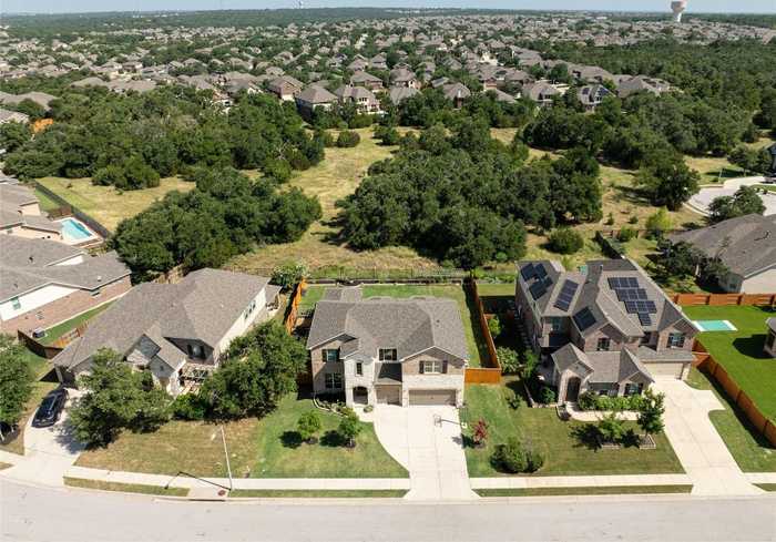 photo 2: 4425 Cherry Bark Drive, Leander TX 78641