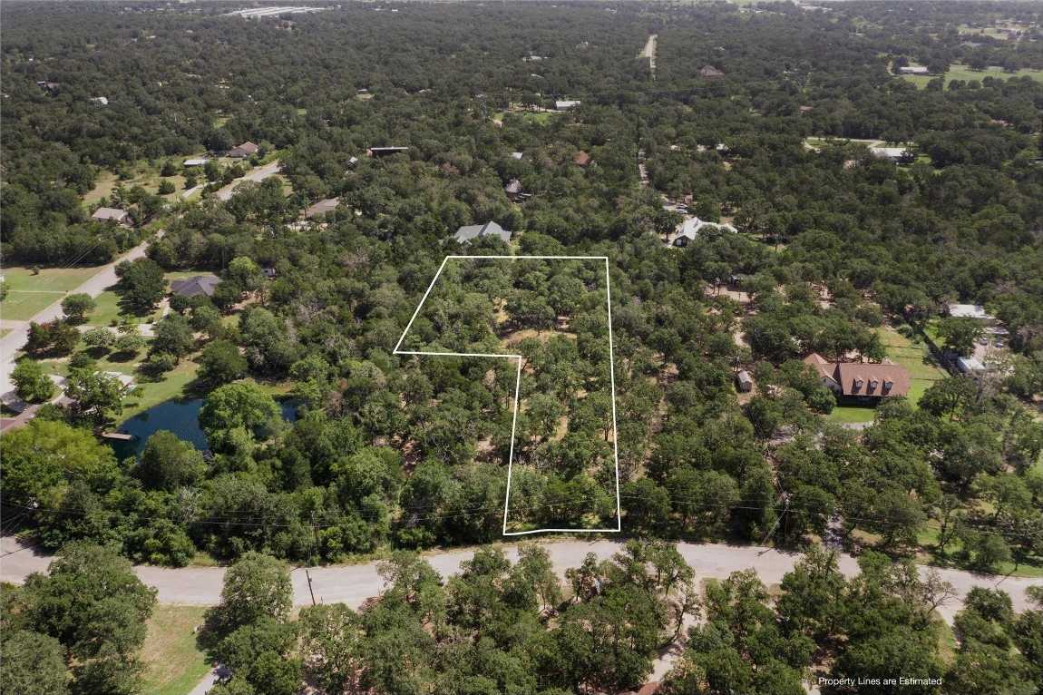 photo 1: 282 W Oak Loop, Cedar Creek TX 78612