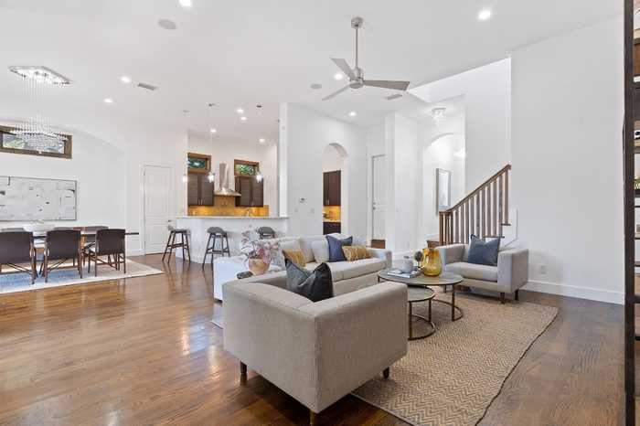 photo 1: 810 Christopher Street, Austin TX 78704