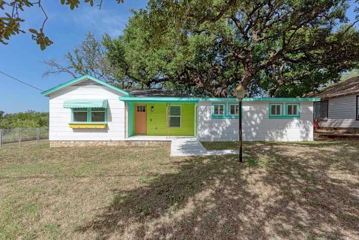 photo 1: 615 N Ridge Street, Lampasas TX 76550