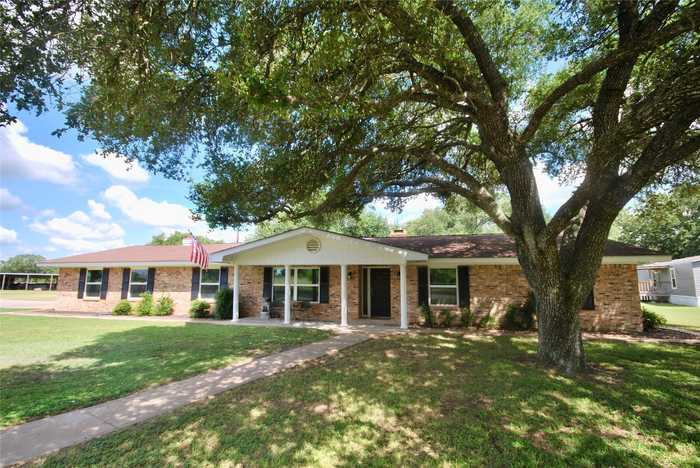 photo 2: 1706 Slaughter House Road, Flatonia TX 78941