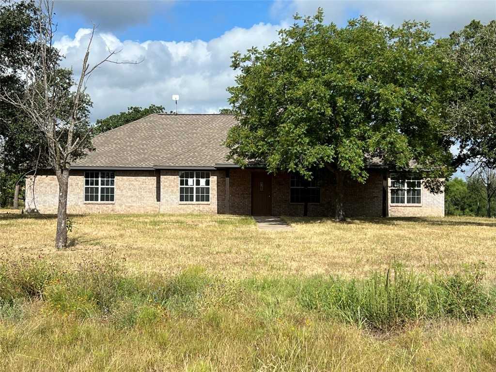 photo 1: 2960 Quail Creek Loop, Kingsland TX 78639