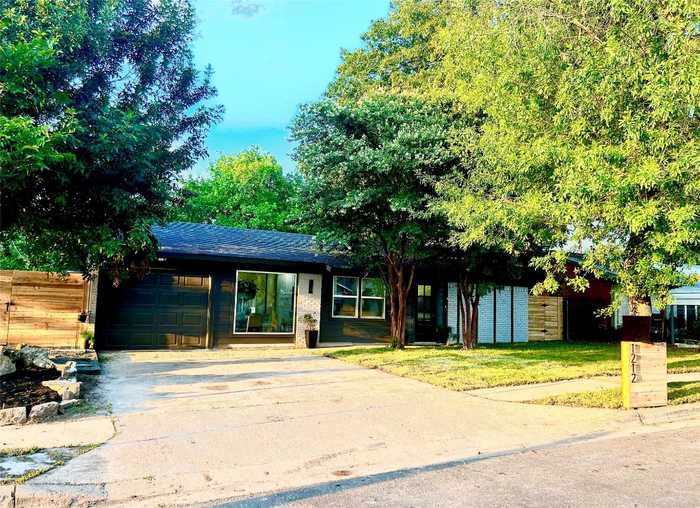 photo 2: 1212 Turtle Creek Boulevard, Austin TX 78745