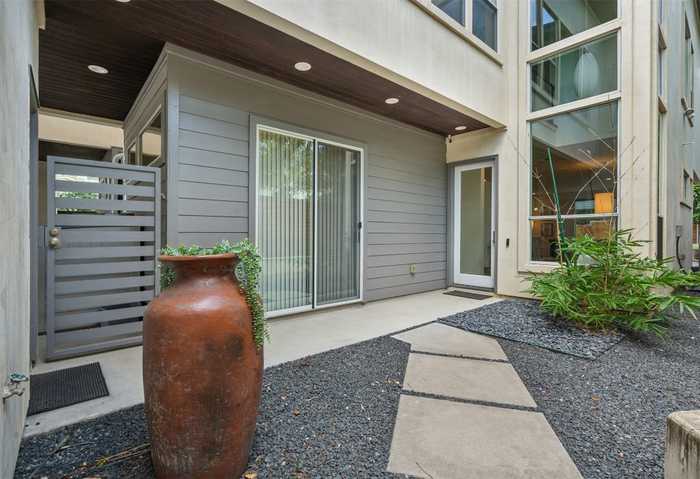 photo 2: 1820 W 11th Street Unit B, Austin TX 78703