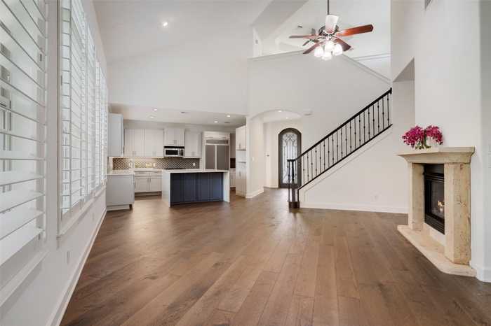 photo 1: 2800 WAYMAKER Way Unit 67, Austin TX 78746