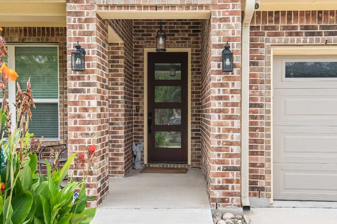 photo 3: 1004 Oakwood Drive, Leander TX 78641