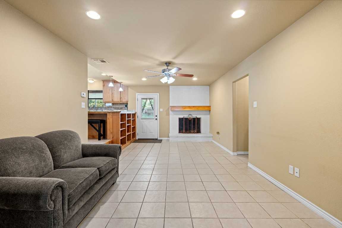 photo 3: 506 Calhoun Drive, Rockdale TX 76567