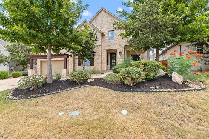 photo 2: 5301 Alonso Drive, Austin TX 78738