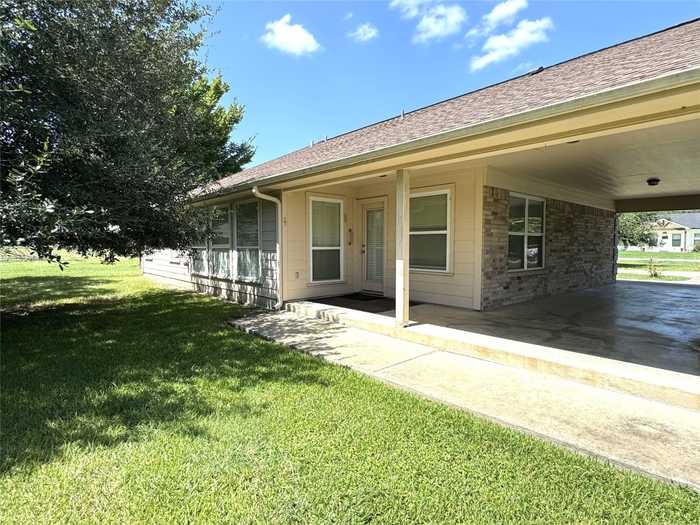 photo 13: 815 Giddings Street, Lexington TX 78947