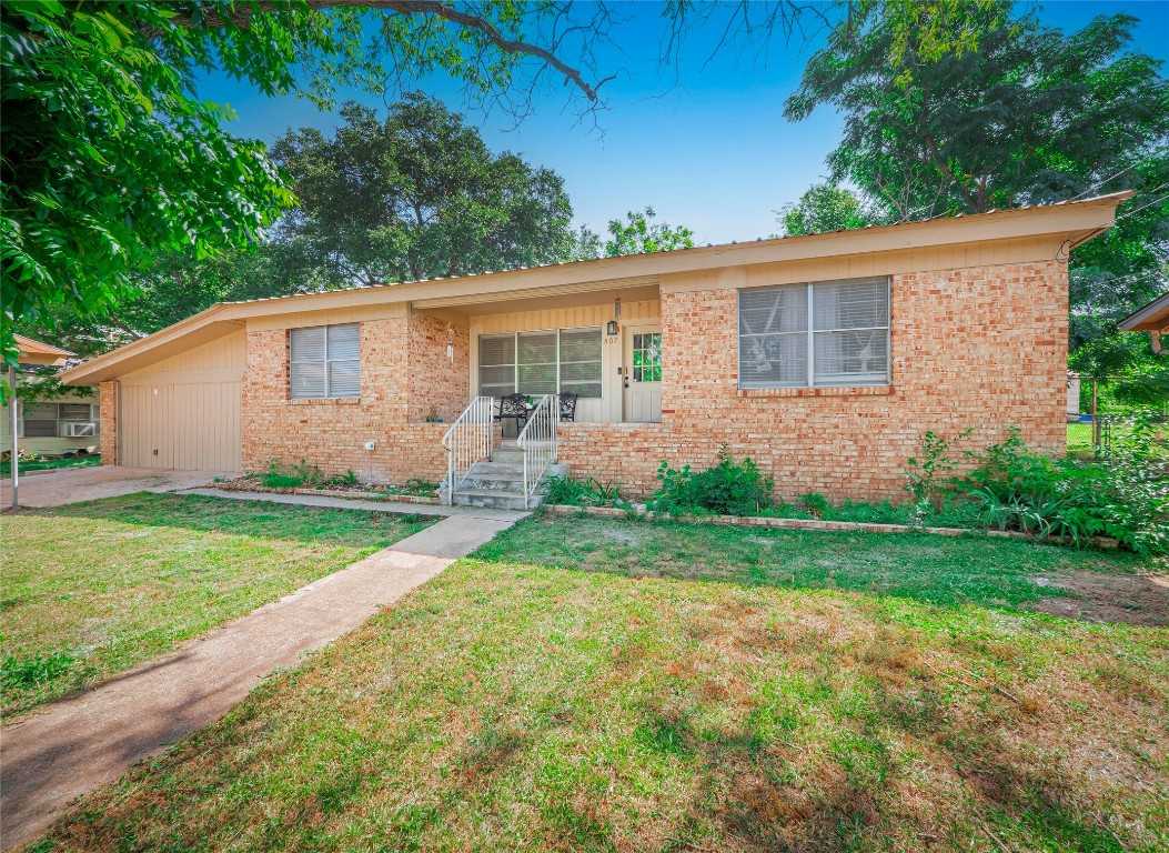 photo 3: 807 N West Street, Burnet TX 78611