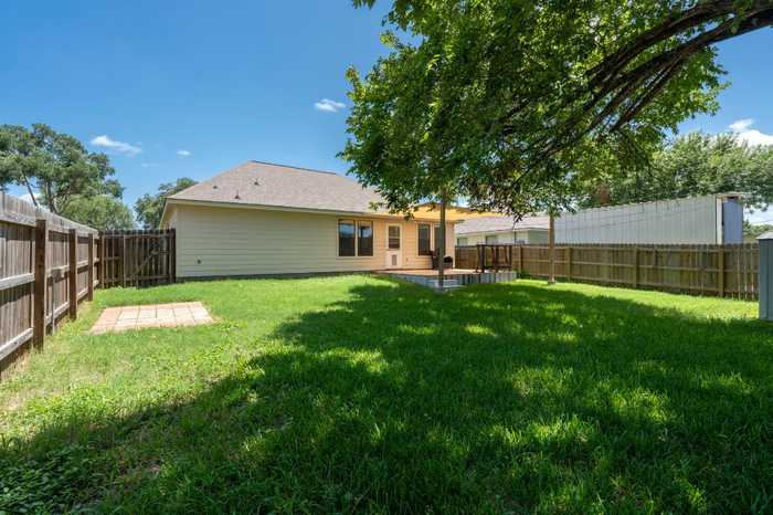 photo 28: 106 Parkview Drive, Luling TX 78648